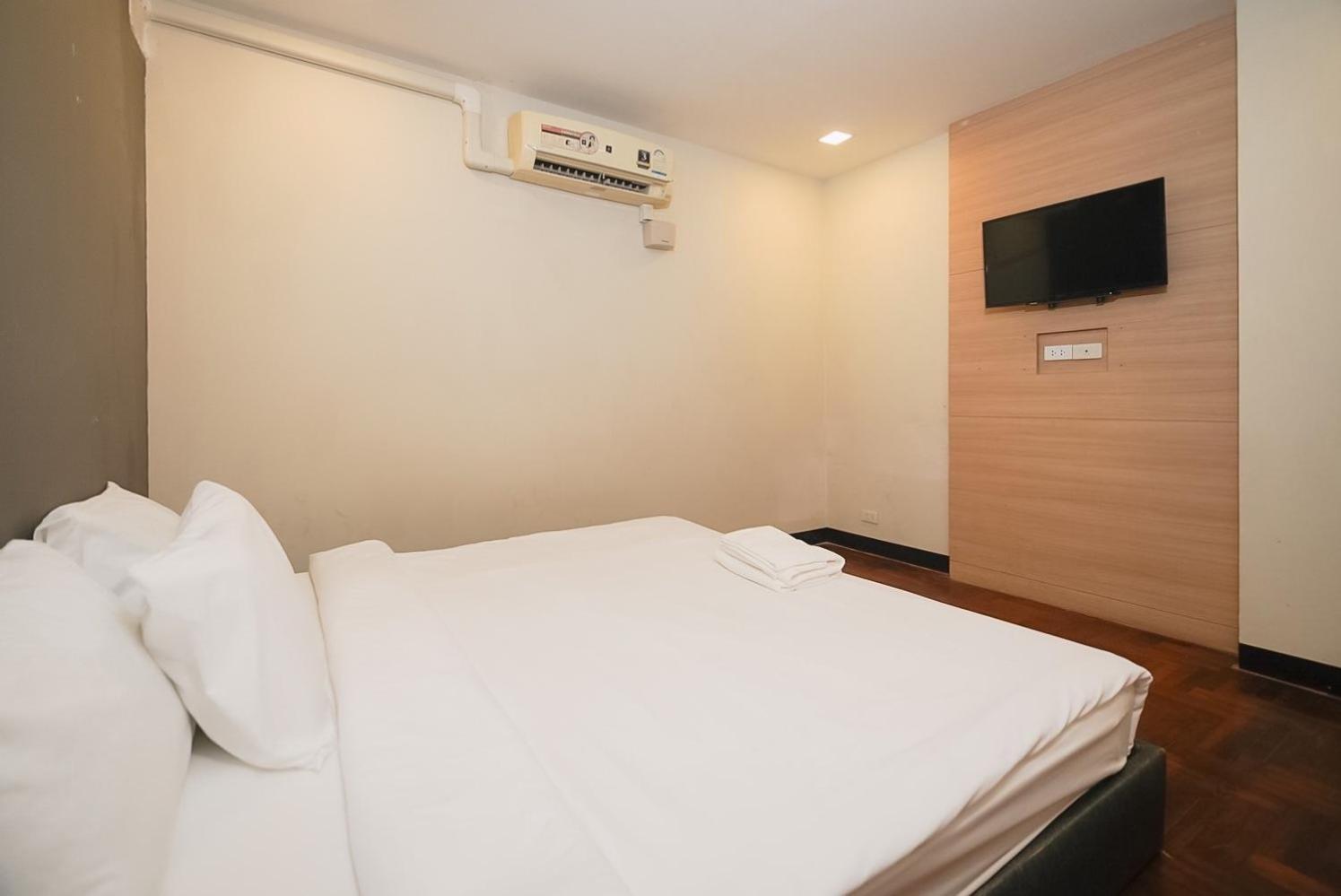 Go Inn Silom - Bts Saint Louis Bangkok Exterior foto
